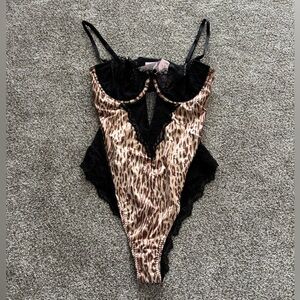 NWT Victoria’s Secret Teddy